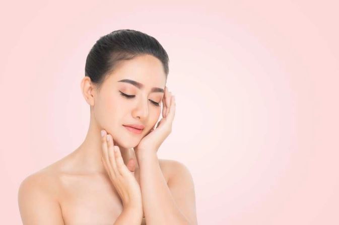 Dấu Hiệu Tuổi Thọ Trên Khuôn Mặt: Giải Mã Ý Nghĩa Chi Tiết 4 Những yếu tố ảnh hưởng đến tuổi thọ ngoài khuôn mặt: Gen, lối sống và môi trường