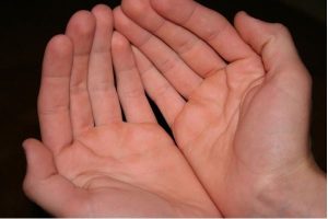 Đường sinh mệnh yếu trong chỉ tay là gì? Nhận diện và ý nghĩa